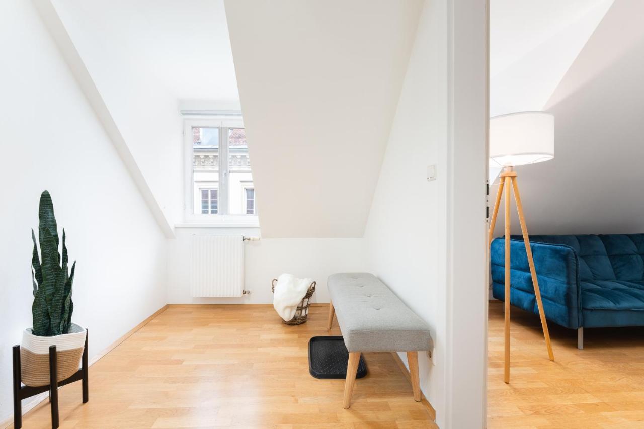 דירות Comfy Downtown Loft - Self Check-In - Centre Of גראץ מראה חיצוני תמונה
