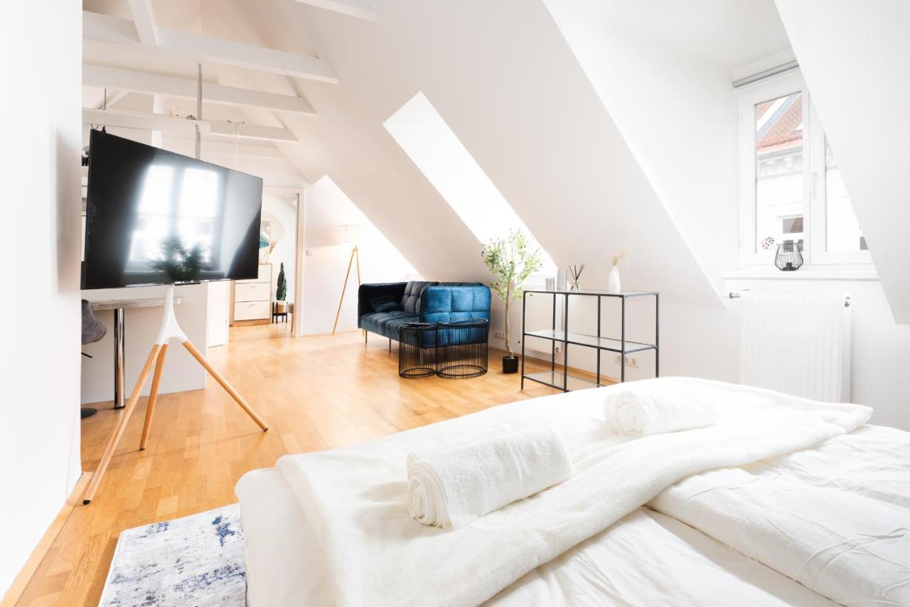 דירות Comfy Downtown Loft - Self Check-In - Centre Of גראץ מראה חיצוני תמונה